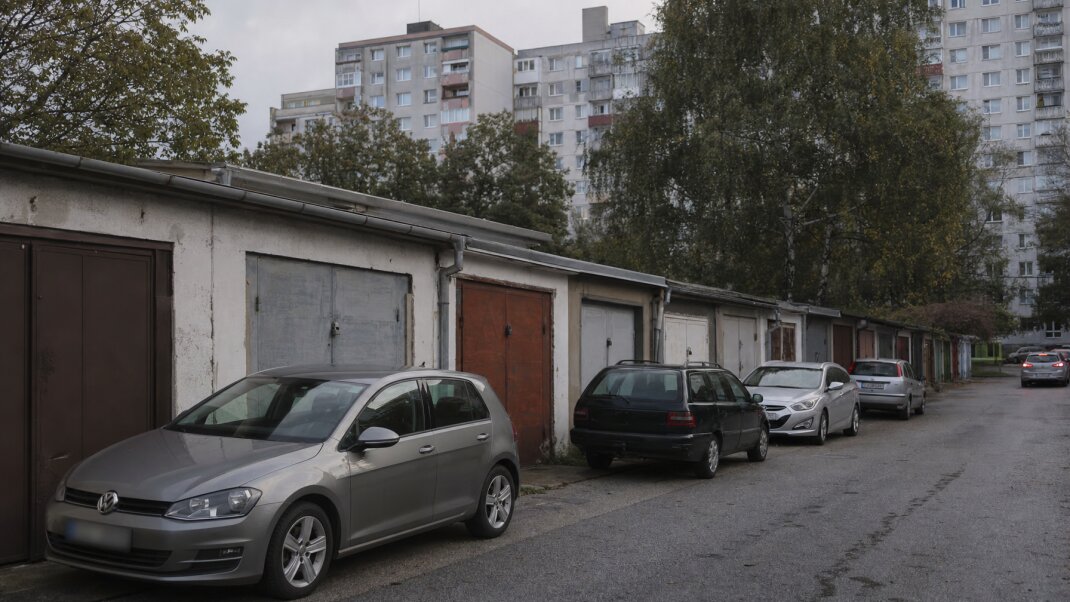 Garáže v Karlovej Vsi s cenovkami na predaj v Bratislave