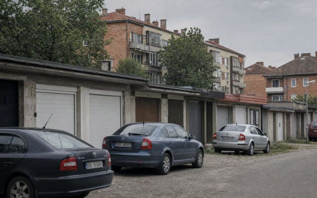 Cenový prehľad garáží v Bratislave a Košiciach na mape Slovenska