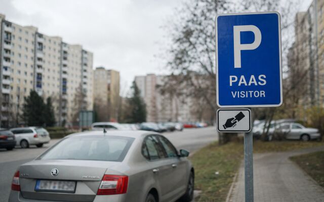 Parkovanie v zóne PAAS s návštevníckou kartou a správnym EČV