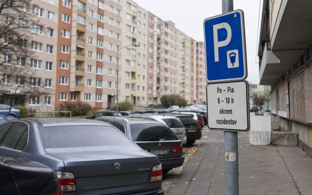 Parkovacie zóny v Bratislave s označením pre víkendové parkovanie