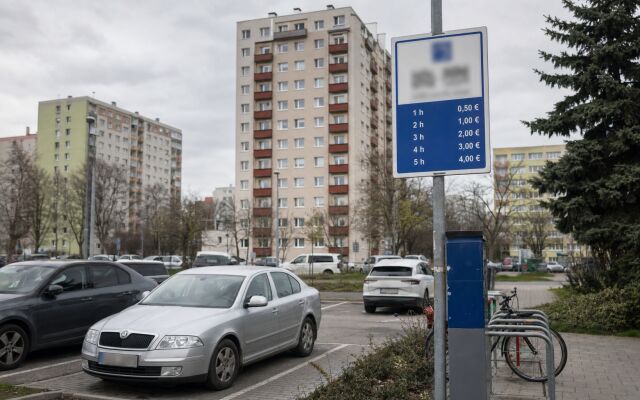 Parkovacie automaty a rezidentské parkovanie v Bratislave