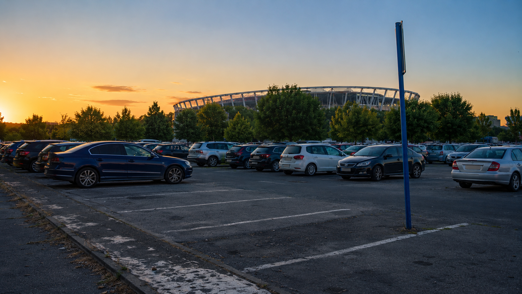 Tehelné pole autom: ako prísť na zápas bez hodiny v kolóne — širší kontext