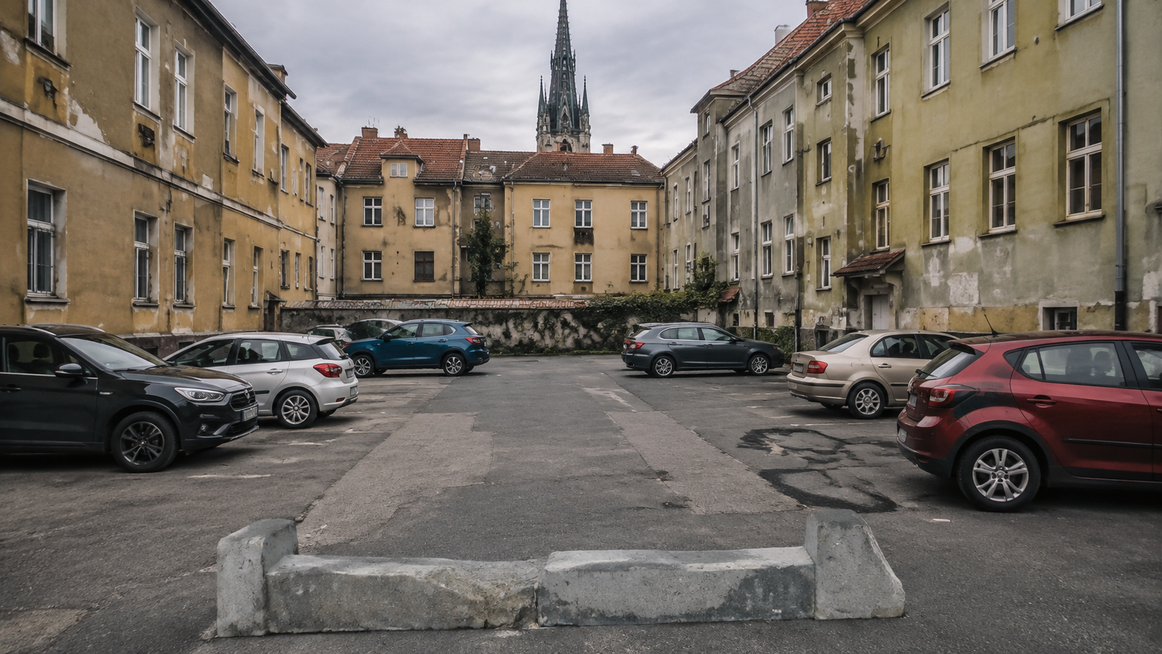 Parkovanie v Bardejove pri historickom centre bez zbytočného krúženia — širší kontext