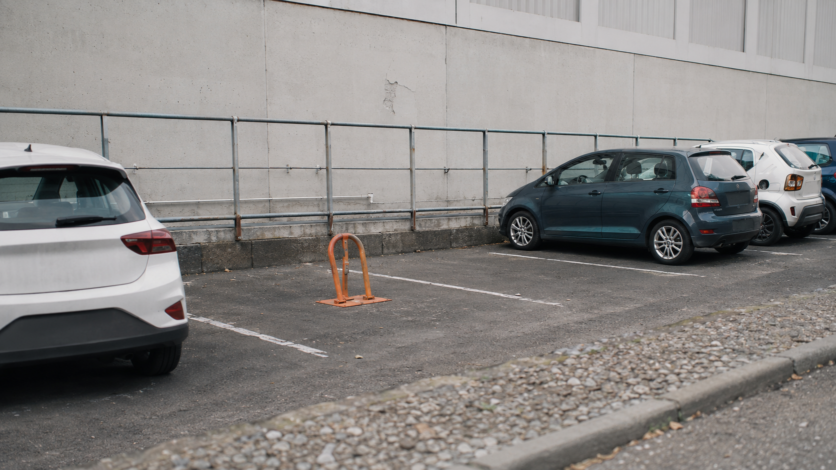 Ako čítať parkovanie v Púchove pri stanici, centre a športoviskách — detail