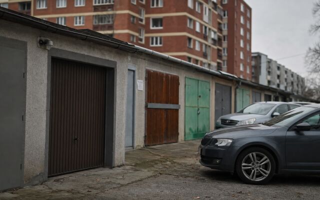 Prenájom garáže v Bratislave s daňovými povinnosťami