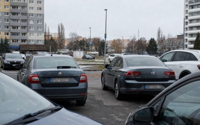 Parkovacie miesto s cenovkou 100 eur mesačne v Bratislave