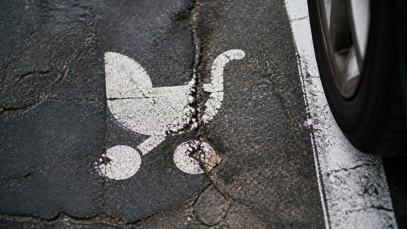Rodinné parkovacie miesta nie sú odmenou za veľké auto — záver