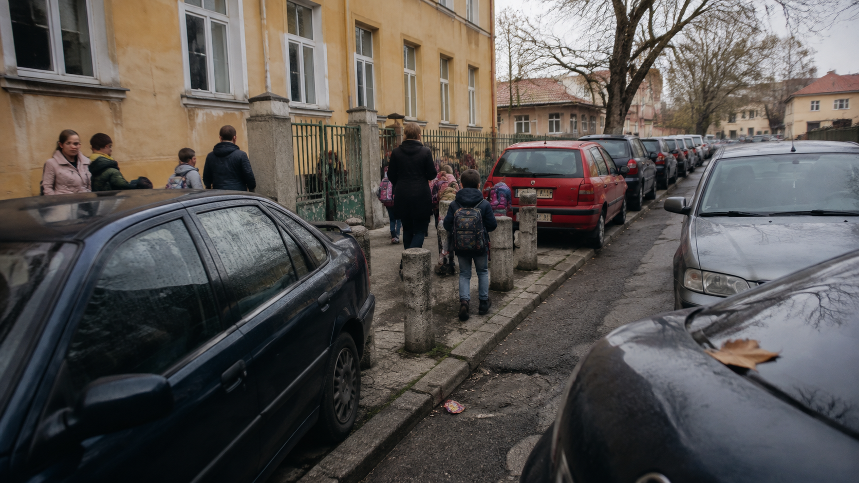 Školská ulica alebo ranné parkovisko? Ako dostať deti ku škole bezpečnejšie