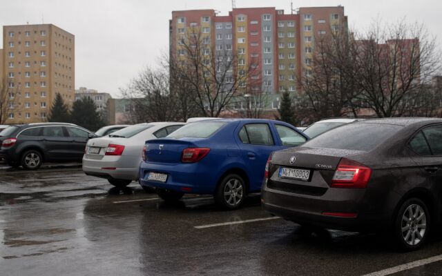 Graf znázorňujúci rast cien parkovania v slovenských mestách