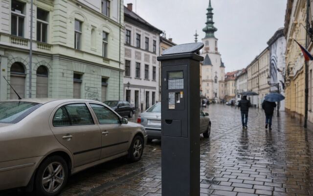 Parkovacie miesta v Starom Meste Bratislavy s vysokými nájmami