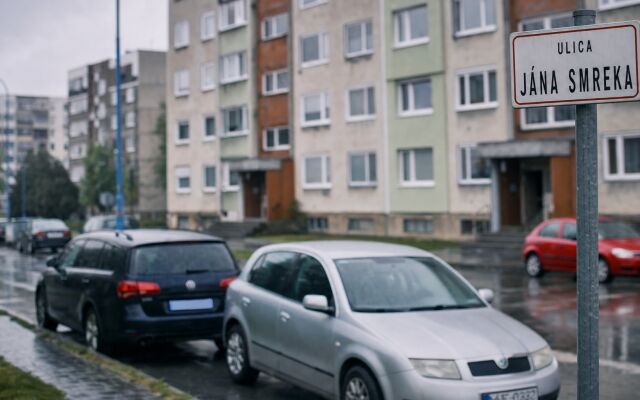 Inzerát s presnou lokalitou na parkovisku v Bratislave