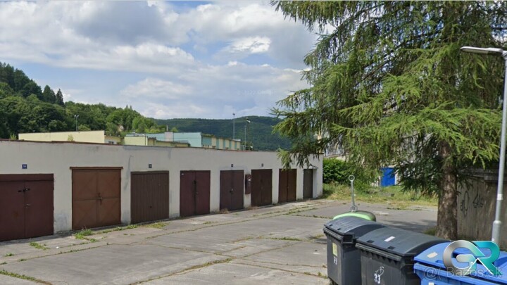Predaj garáže v Trenčianskych Tepliciach, ulica Štvrť SNP, 19 m²