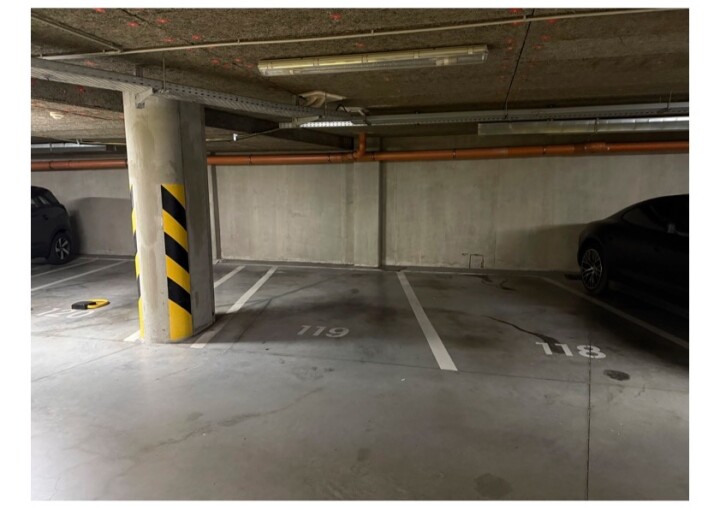 Prenájom garážového státia v Bratislave - Tri Veže