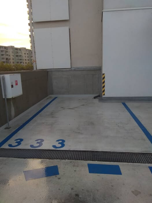 Prenájom veľkého parkovacieho miesta v uzavretej garáži, Jégého, Bratislava