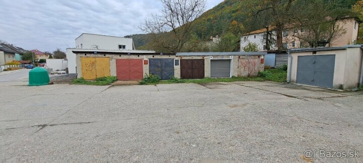 Garáž na prenájom na ulici Pod Turičkou v Banskej Bystrici