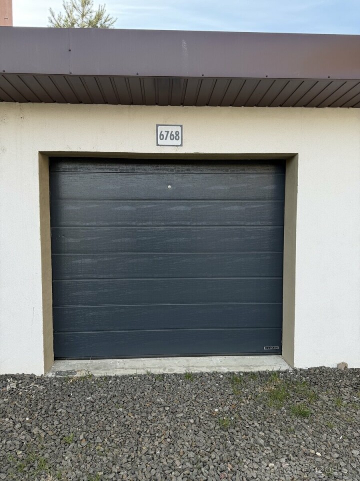Predaj garáže s elektrickou bránou na Humenskej ceste v Michalovciach
