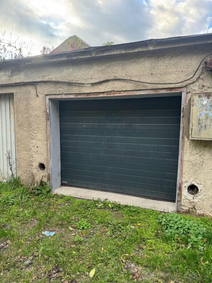 Prenájom garáže v centre Košíc na Krivej ulici