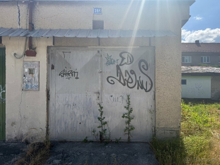 Na predaj garáž v Handlovej na Partizánskej ulici