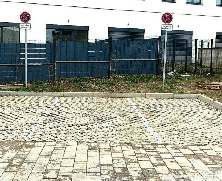 Vonkajšie parkovacie miesto na predaj v Bratislave-Jarovce
