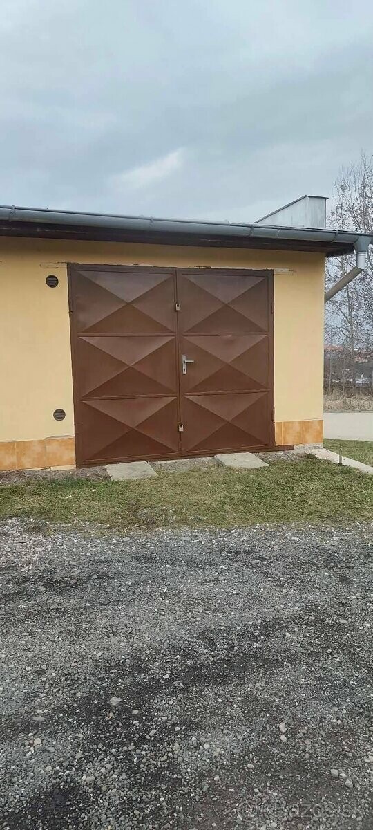 Na predaj murovaná garáž v Levoči