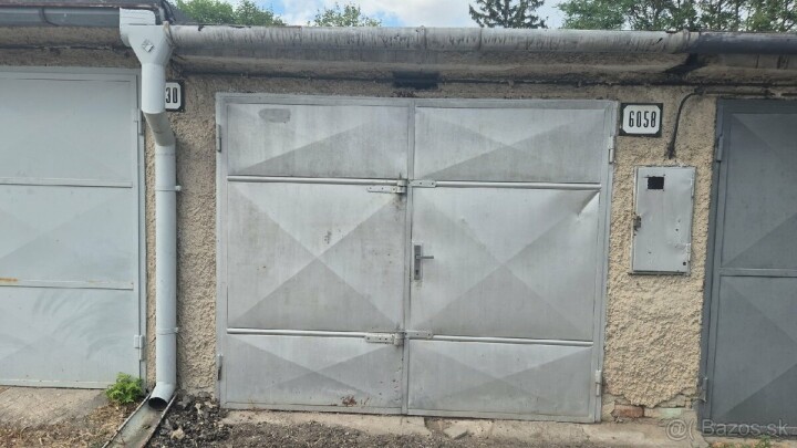 Prenájom garáže s elektrinou v Nových Zámkoch na Tyršovej ulici