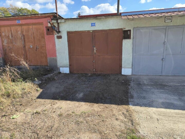 Predaj murovaná garáž 3x5,6m na ulici Letná