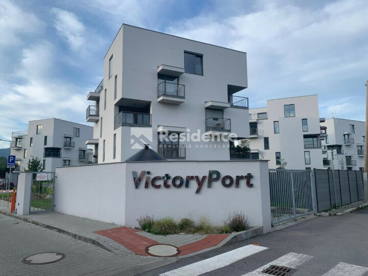 Prenájom 2 parkovacích miest v uzavretom areáli Victory Port, Liptovský Mikuláš