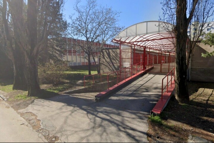 Priestranná garáž na prenájom na Chlumeckého, Bratislava II