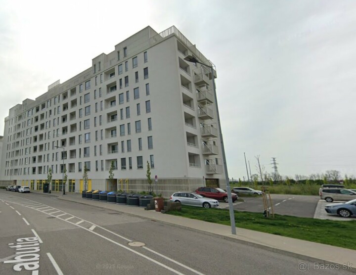 Dlhodobý prenájom vonkajšieho parkovacieho miesta – Slnečnice, Labutia