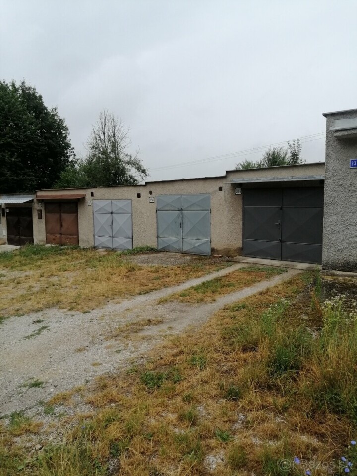 Dlhodobý prenájom garáže na severe bez elektriny a jamy