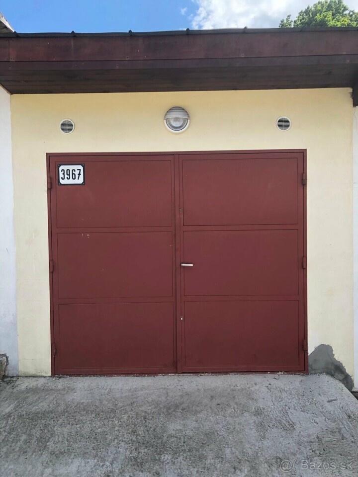 Na predaj garáž na ulici Jasná v Rožňave