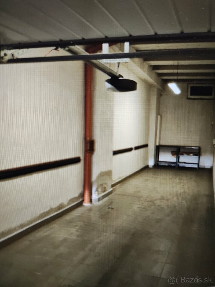 Dvojgaráž na prenájom v Považskej Bystrici