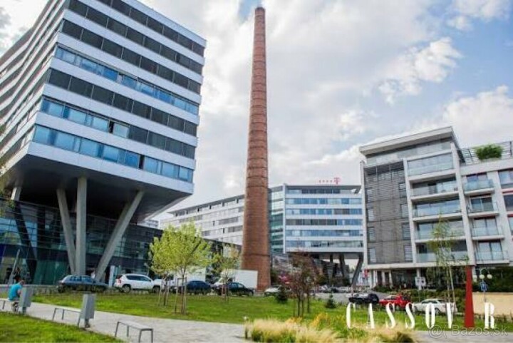 Prenájom podzemného parkovacieho miesta v rezidencii Cassovar