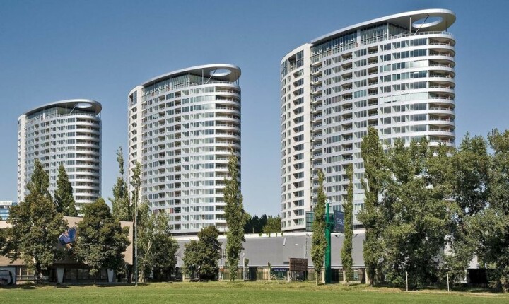 Prenájom garážového státia v objekte III. veže na Bajkalskej ulici