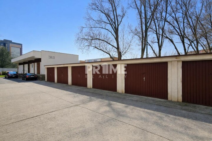 Samostatná garáž na prenájom v Petržalke, Nám. hraničiarov