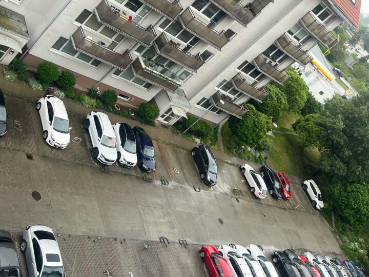 Prenájom vonkajšieho parkovacieho miesta na Geologickej ul.