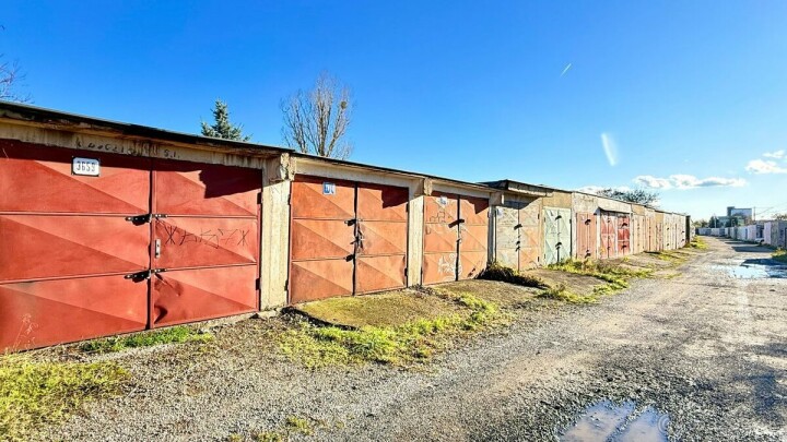 Predaj radovej garáže 18 m2 v Košiciach - Juh