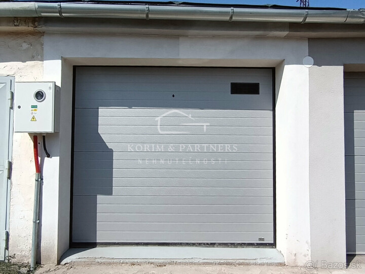 Murovaná garáž na predaj pri Viva parku v Komárne