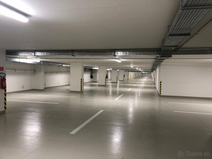 Podzemné parkovacie miesto na prenájom v Zelených Vlčinciach