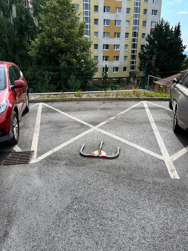 Na predaj parkovacie miesto v Sásovej na Pieninskej ulici