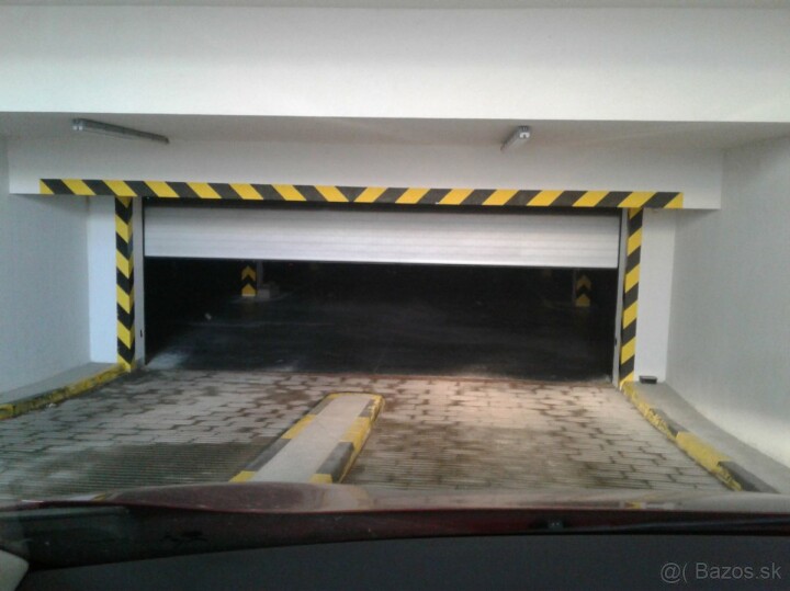 Dlhodobý prenájom garážového státia v BA na Ota Holúska