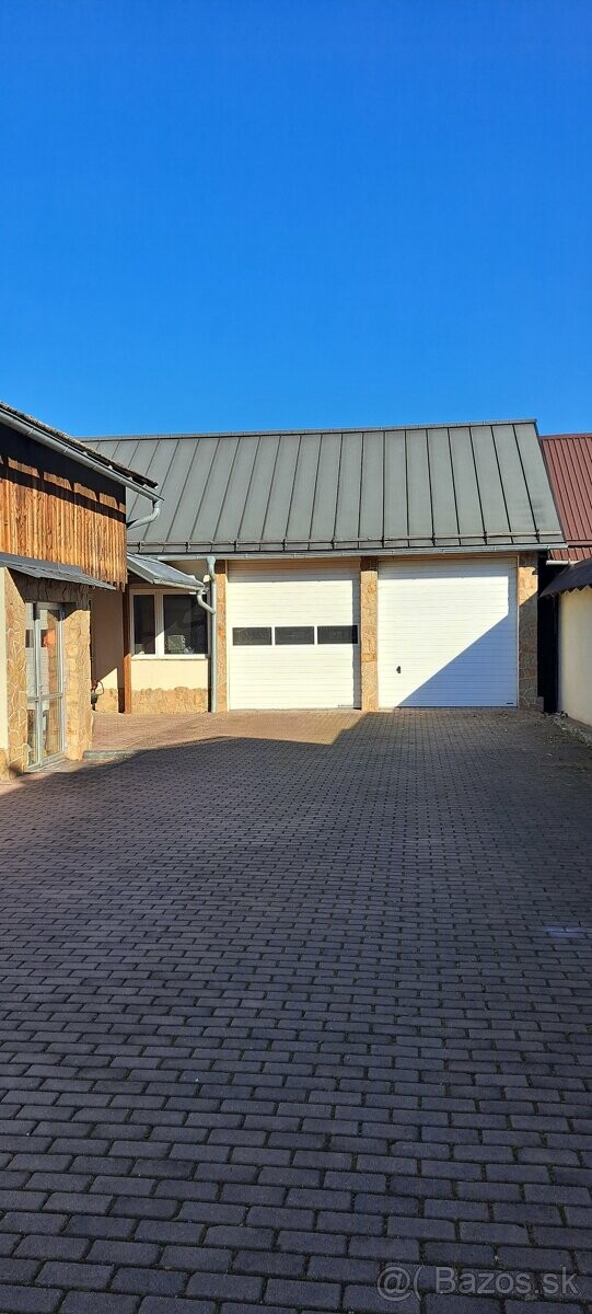 Prenájom veľkej garáže s halou v Chmeľnici