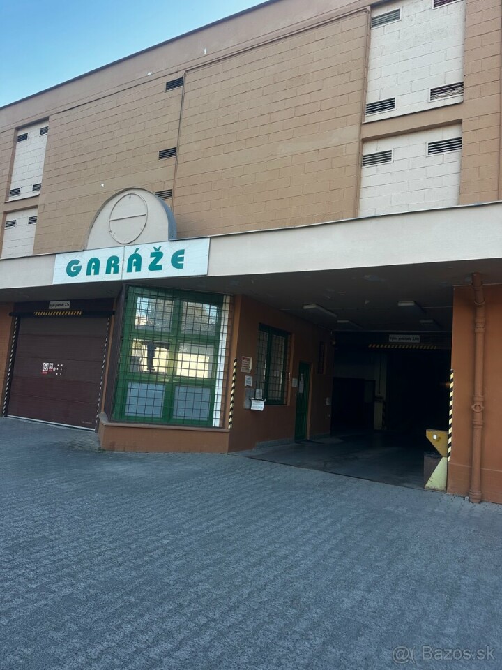 Prenájom garáže s elektrickým pripojením na Ladovni