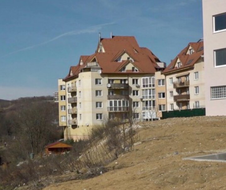 Garážové miesto na predaj alebo výmenu v bytovom dome