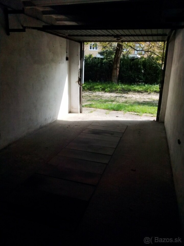 Garáž na prenájom v centre Žiliny