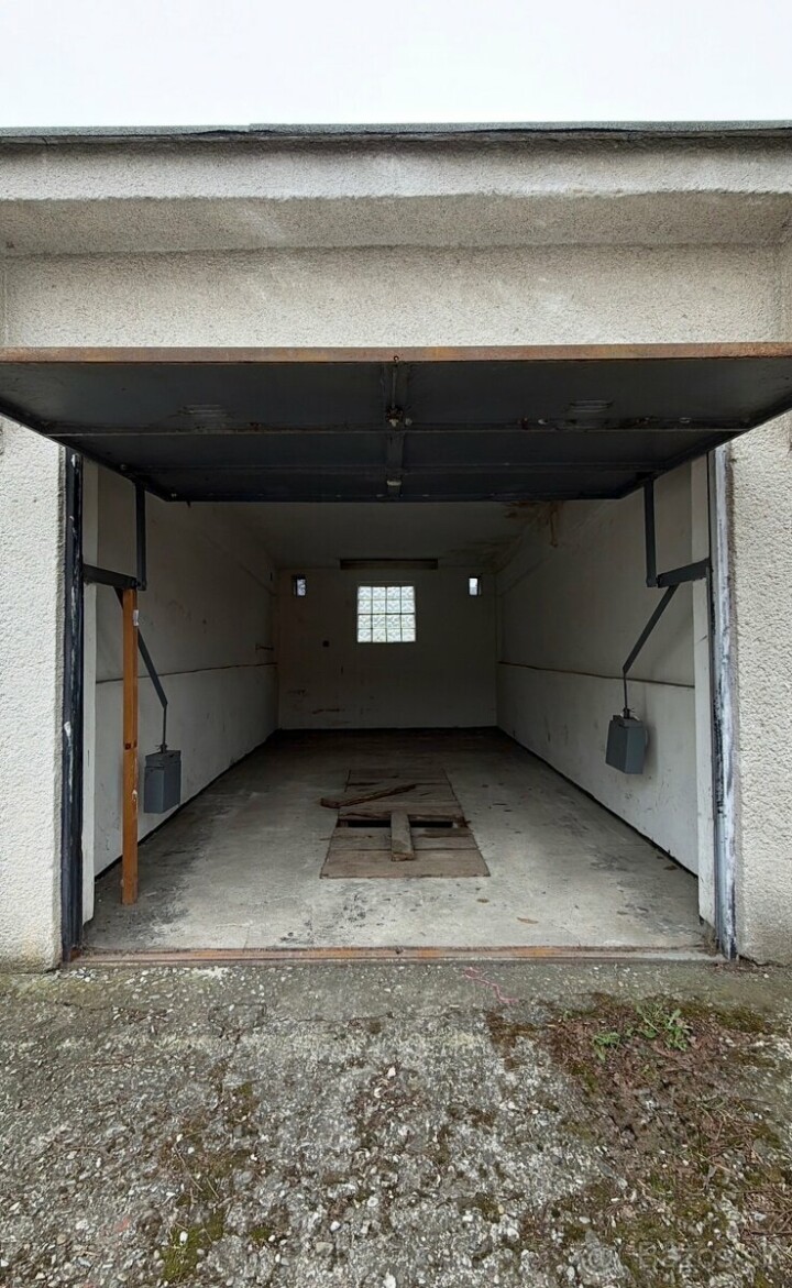 Garáž na prenájom v Dubnici nad Váhom na ul. ČSA