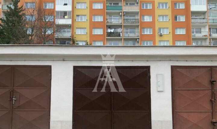 NA PREDAJ GARÁŽ NA ULICI INŽINIERSKA, KOŠICE ZÁPAD, TERASA