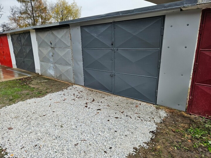 Na predaj murovaná garáž v Prešove s pozemkom