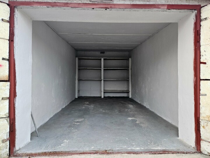 Predaj murované garáže na Laboreckej ulici