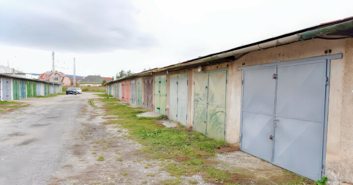 Garáž na predaj (20 m2) pri Židovskom cintoríne, Sp. Nová Ves